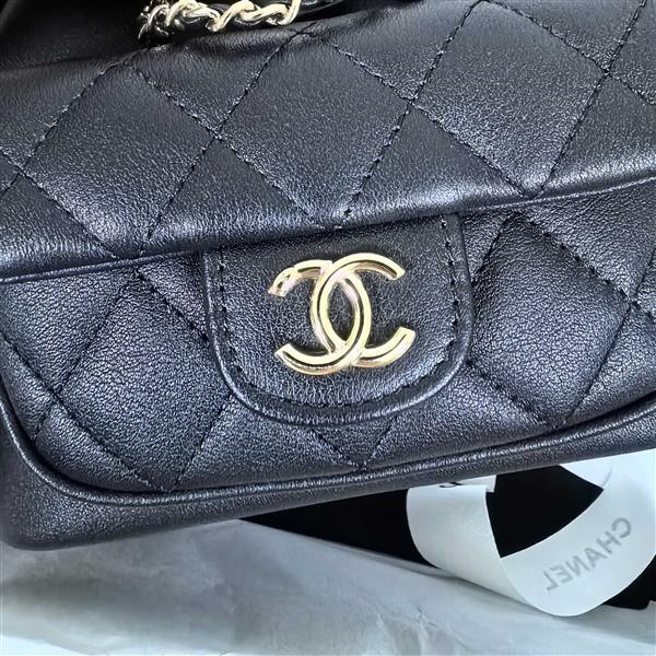 2026127213712977 700